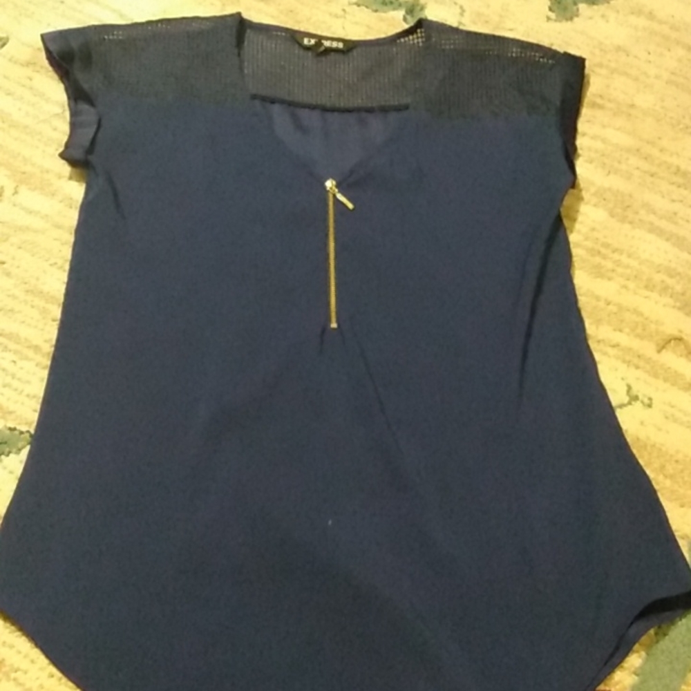 Clothes - Picture 4 of 7
